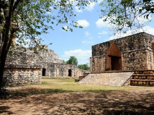 Ek Balam & Cenote Hubikú